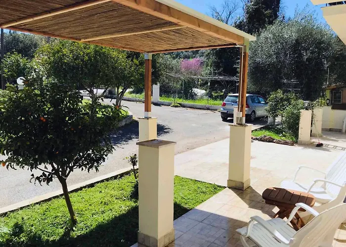 Semesterbostad House Sfakerá